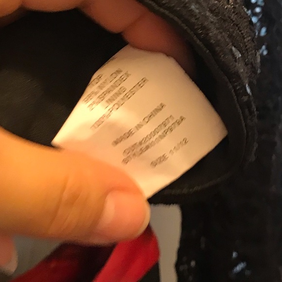 Two piece B. Darlin Skirt and blouse. - Picture 3 of 8